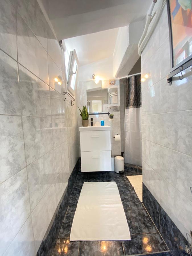 Private Apt. Acropolis View. Top Floor. Koukaki アテネ エクステリア 写真